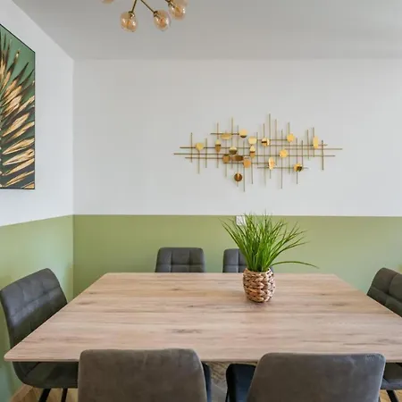 Jungle Duplex With Pool 5 Min Disneyland セリ