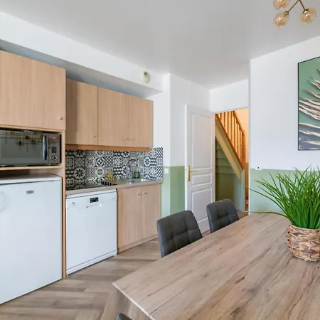 Apartament Jungle Duplex With Pool 5 Min Disneyland *